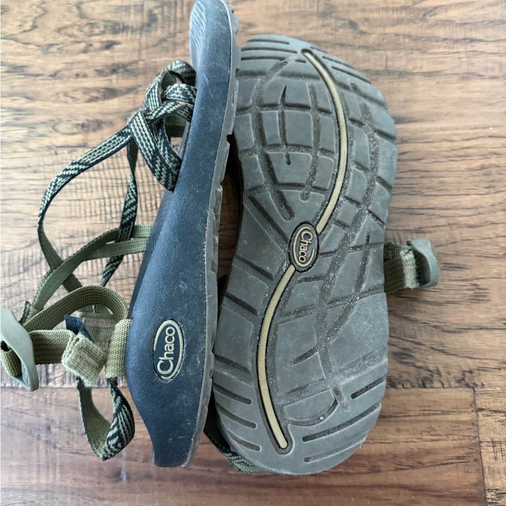 Chaco Green and Black Sandals - Picture 3 of 3